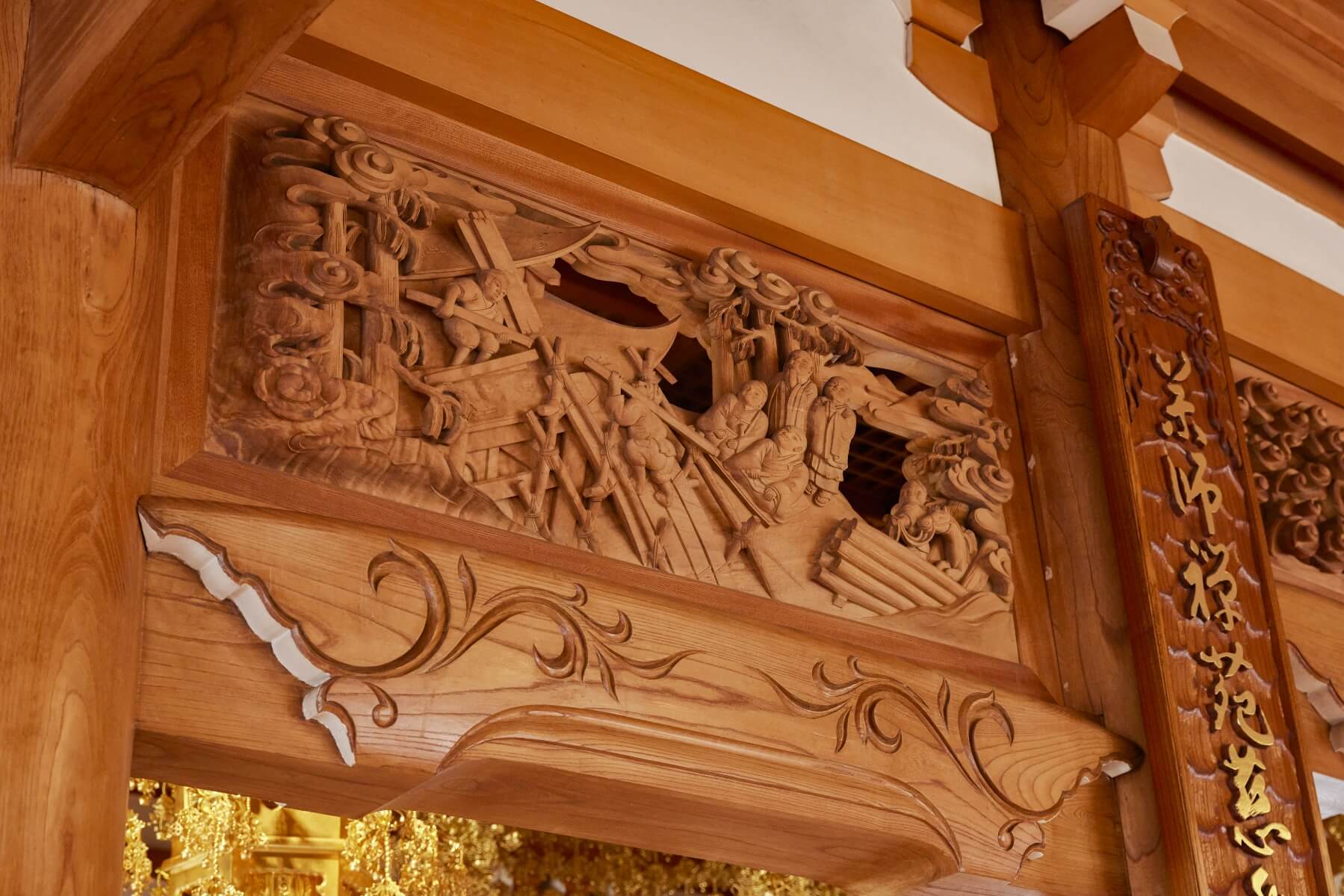 寳帒寺本堂欄間